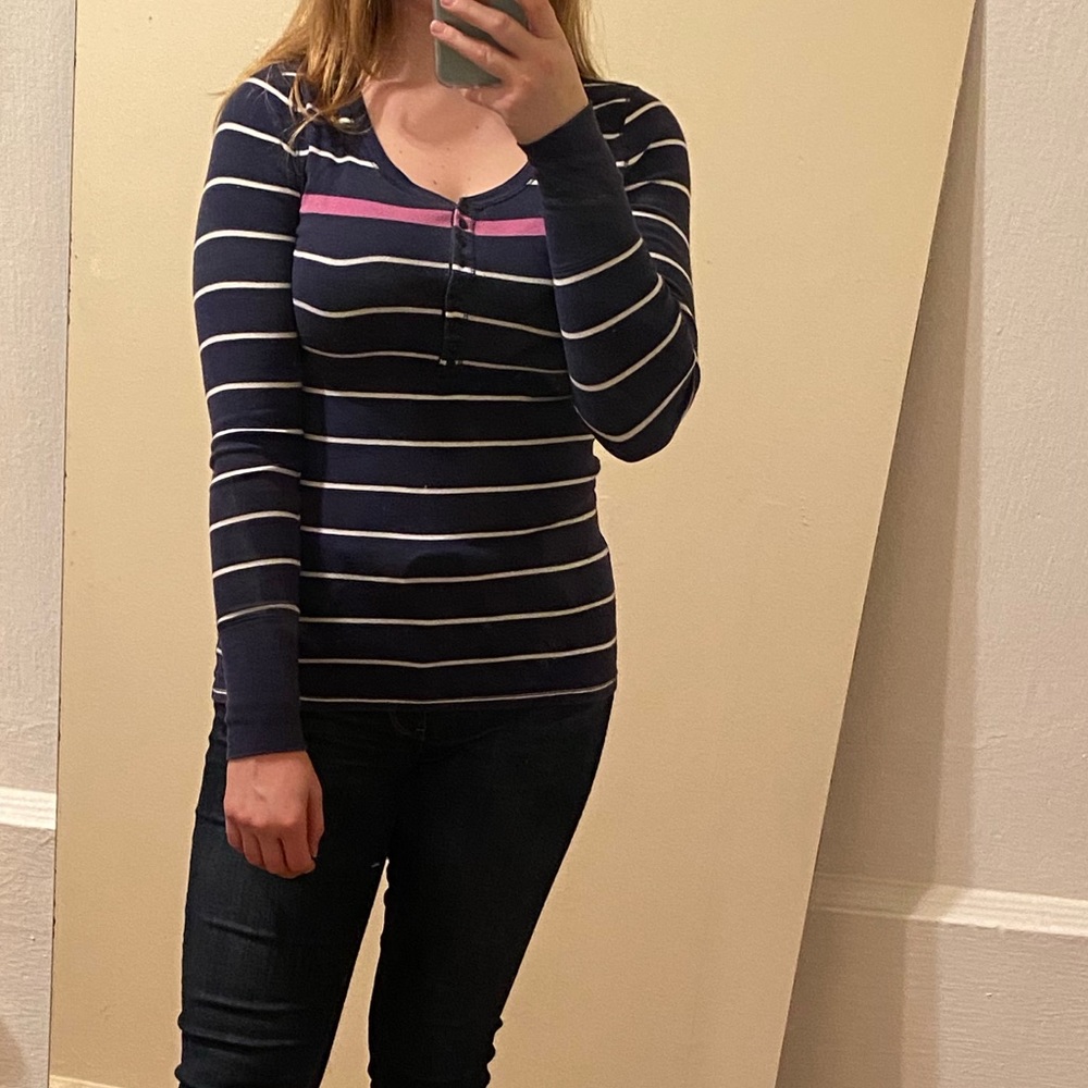 Old navy blue, white,and purple stripe - Picture 5 of 5